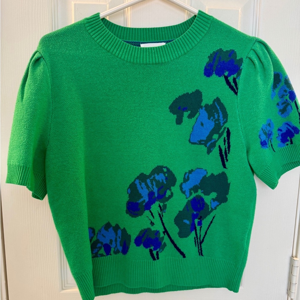 Sugarlips Kersey Floral Pleated Short Sleeve Sweater Top in Kelly Green.